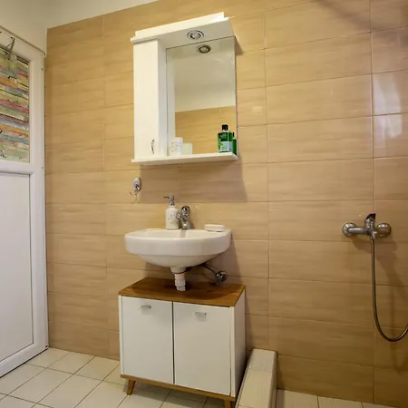 게스트하우스 Calane Topola