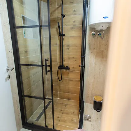 Calane 게스트하우스 *