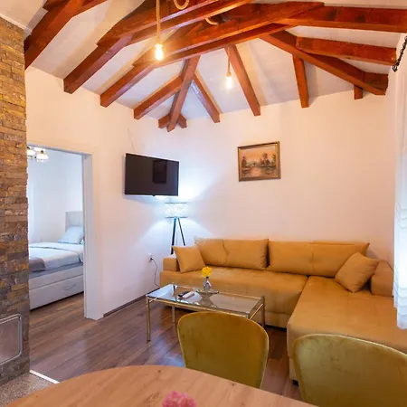 بيت ضيافة Calane