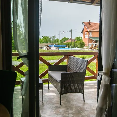 Calane 게스트하우스 *